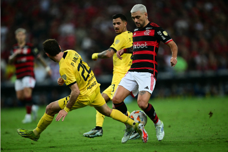 Flamengo precisa vencer para continuar na Libertadores