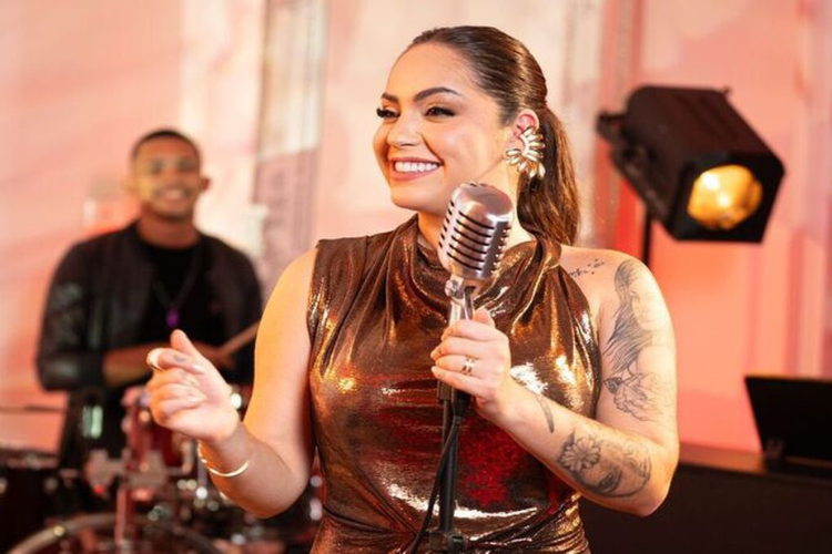 A cantora Raphaela Santos será a atração principal do título da Série D