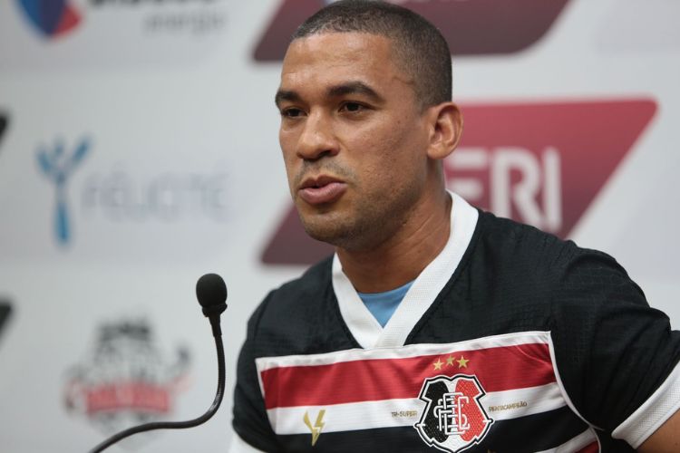 Toty não chega a acordo para retorno ao Santa Cruz