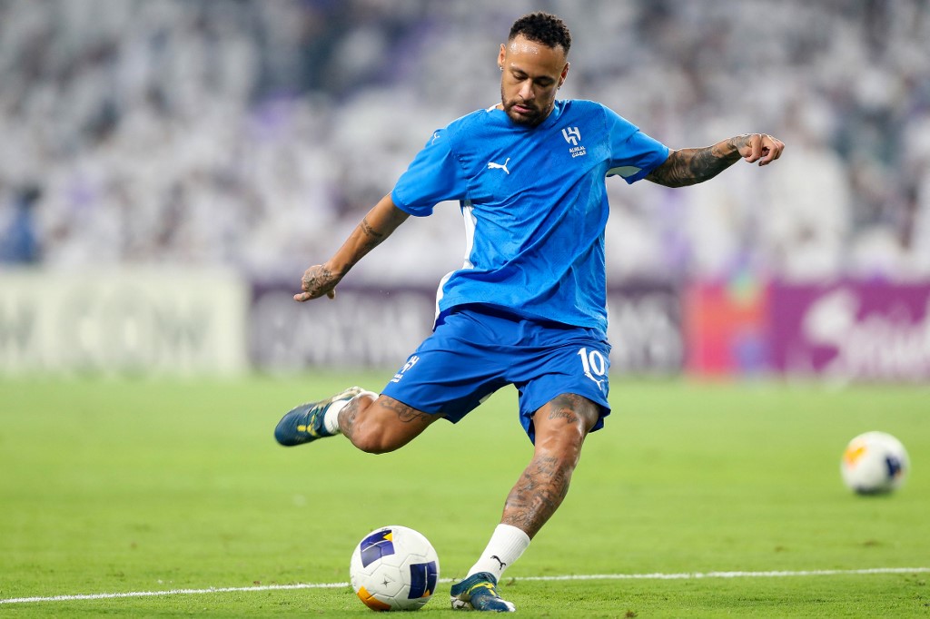 De volta, Neymar foi a campo à altura dos 31