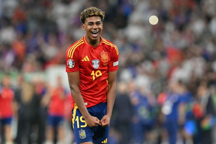 Yamal também foi eleito o melhor jogador jovem da última Eurocopa