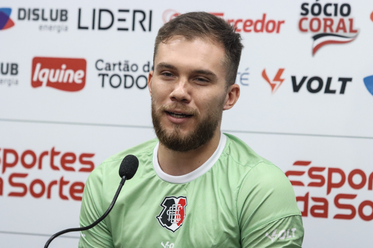 Lucas Bessa comemora retorno do Santa Cruz
