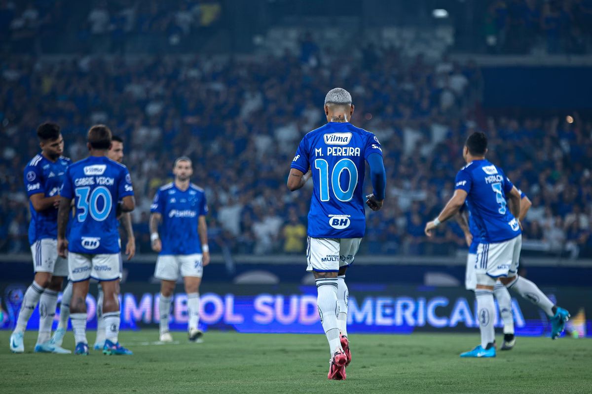 Cruzeiro e Racing se enfrentam neste sábado (23) pela final da Copa Sul-americana
