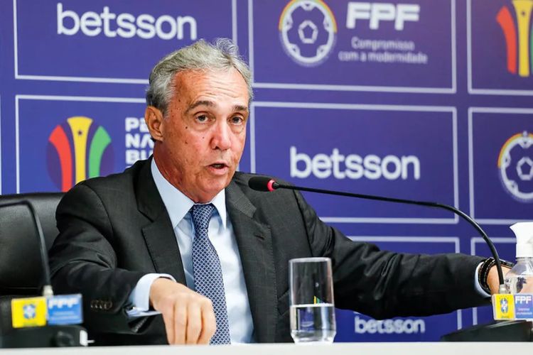 Presidente da Federação Pernambucana de Futebol responde sobre calendário