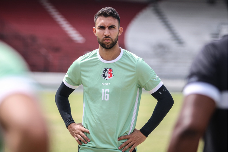 Henrique Lordelo projeta sequência da pré-temporada Coral