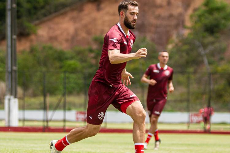 Léo Coltro é um dos 11 reforços do Náutico para a temporada de 2025