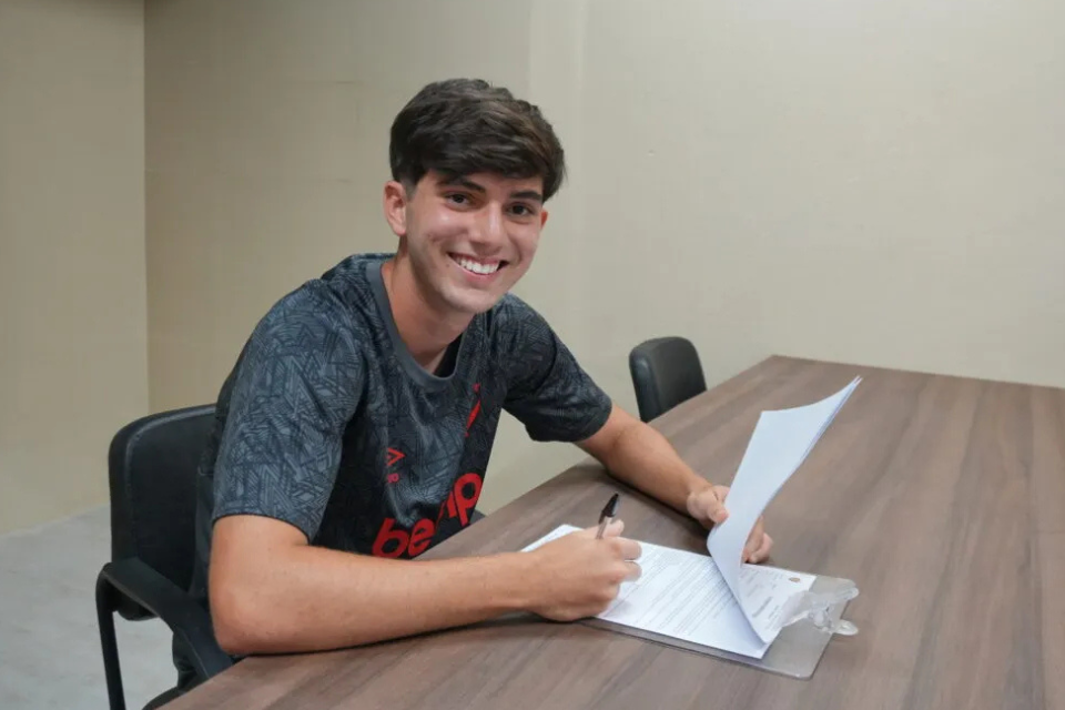 Sport oficializou a contratação do jovem Marco Polo, ex-ABC