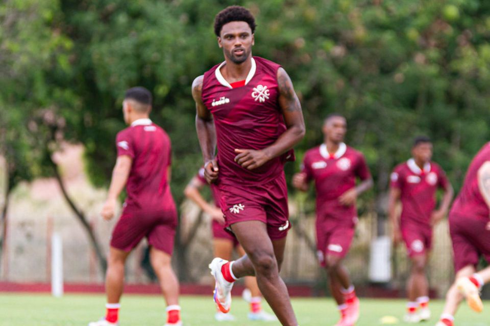 Bruno Mezenga enxerga Náutico preparado para a conquista do Pernambucano