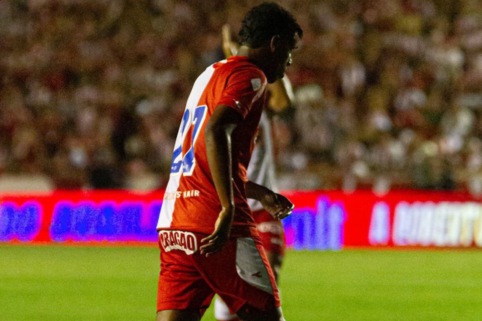 Maranhão foi decisivo na estreia do Pernambucano