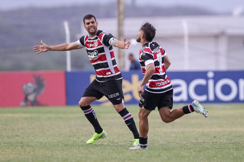 O Santa Cruz volta a campo nesta quinta-feira (16)