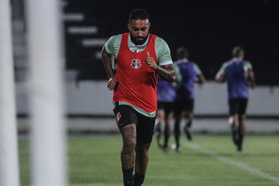 Com passagem pela seleção da Bolívia, meia é o reforço mais badalado de 2025