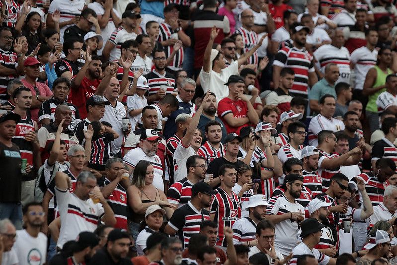 Torcedor do Santa Cruz deverá comparecer em peso para jogo contra o Petrolina