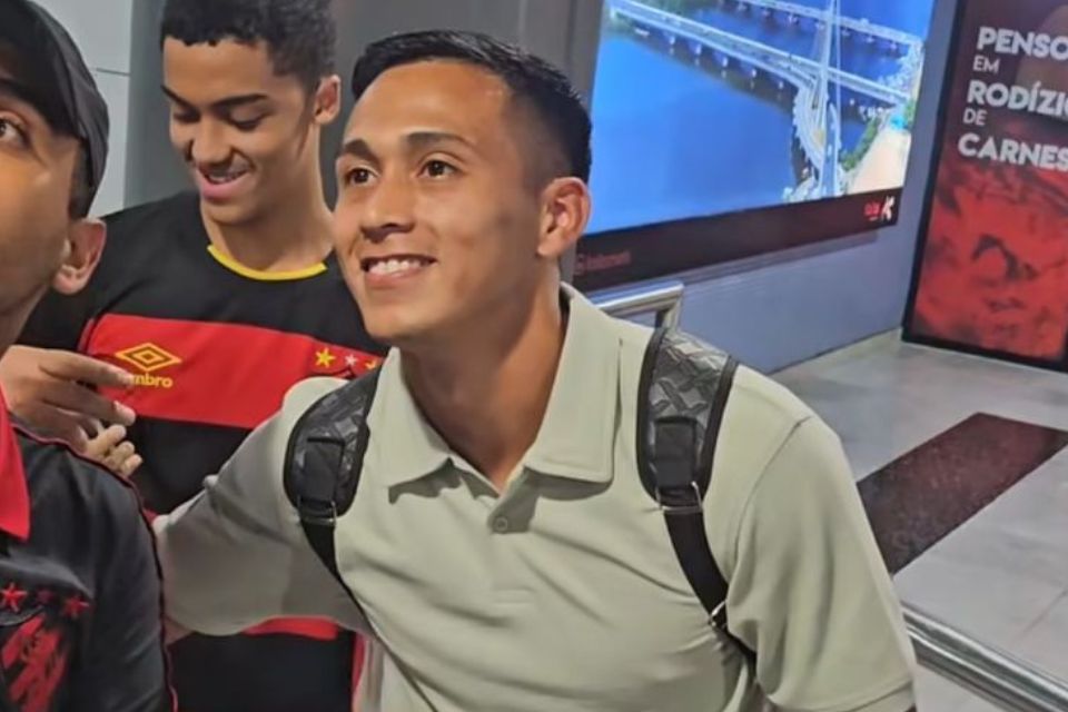 Jogador tirou foto com todos os torcedores