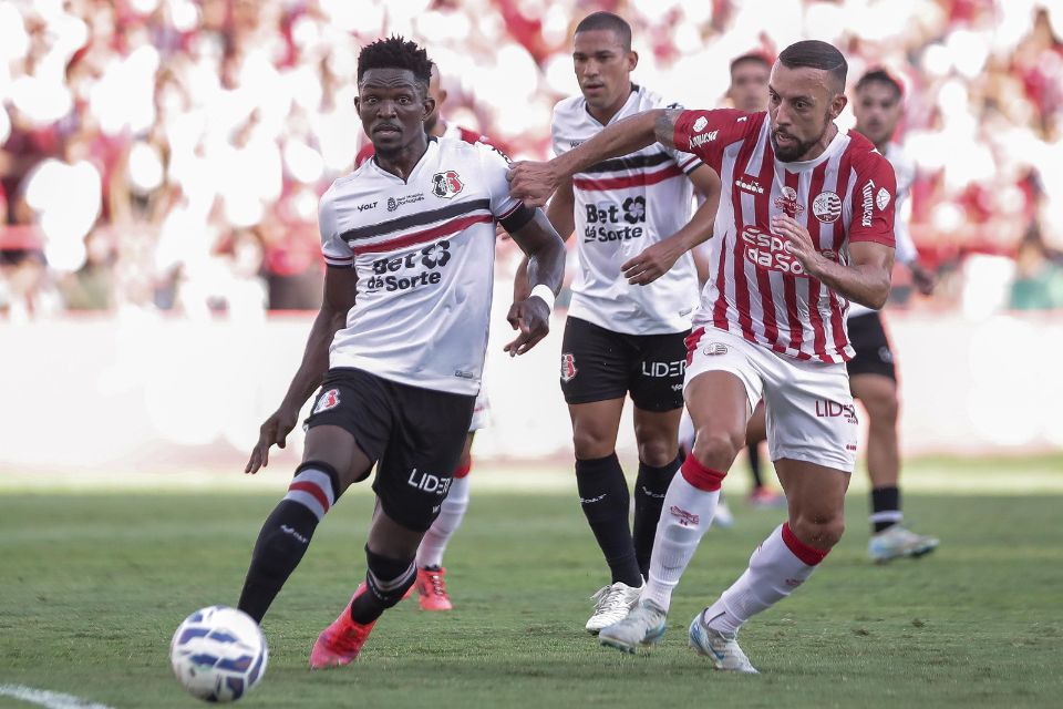 Último triunfo do Santa Cruz nos Aflitos aconteceu há 12 anos