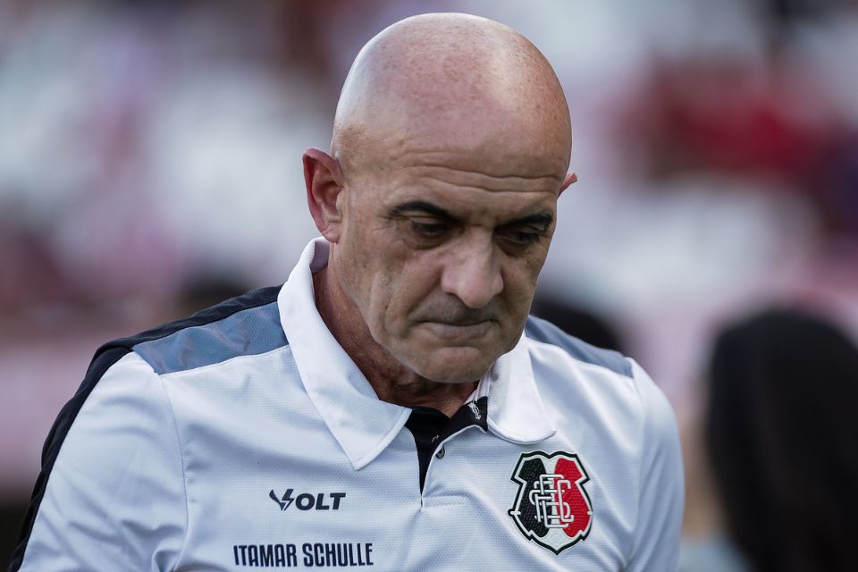 Itamar Schülle passa por consulta, mas retorna ao trabalho sem problemas