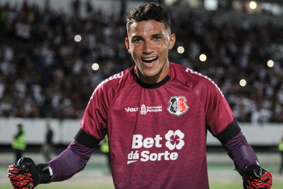 Rokenedy foi um dos heróis da vitória contra o Retrô