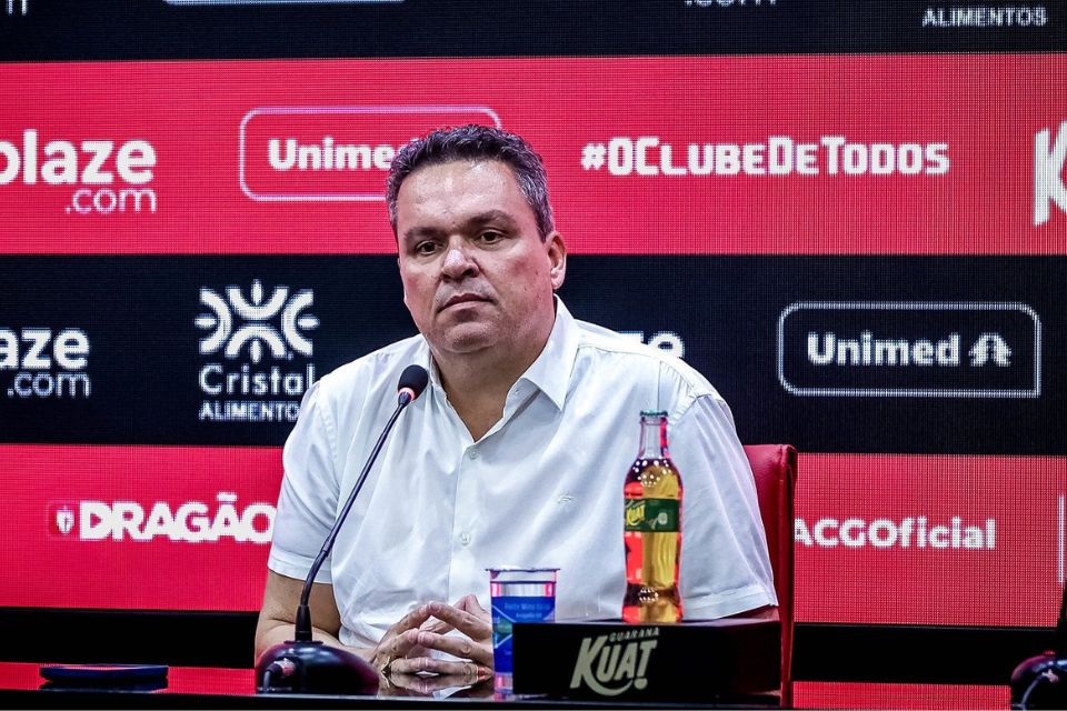 O dirigente logo pediu desculpas pelo seu coment&aacute;rio, tentou colocar panos quentes/Divulga&ccedil;&atilde;o/Atletico-GO