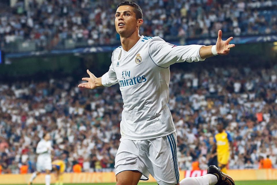 CR7 soma 451 gols com a camisa do Real Madrid