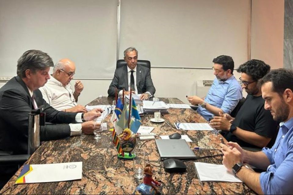 Santa Cruz, Sport e Federação Pernambucana anunciaram ações