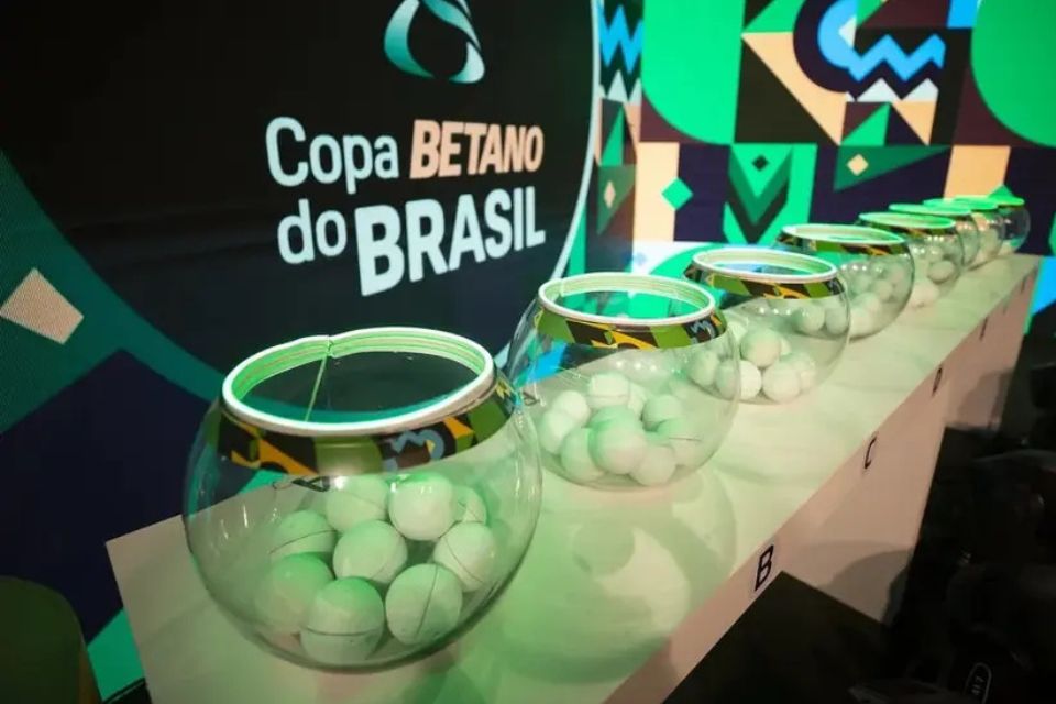 A divis&atilde;o dos potes do sorteio foi baseada na coloca&ccedil;&atilde;o de cada uma das equipes no Ranking Nacional de Clubes/Divulga&ccedil;&atilde;o/CBF