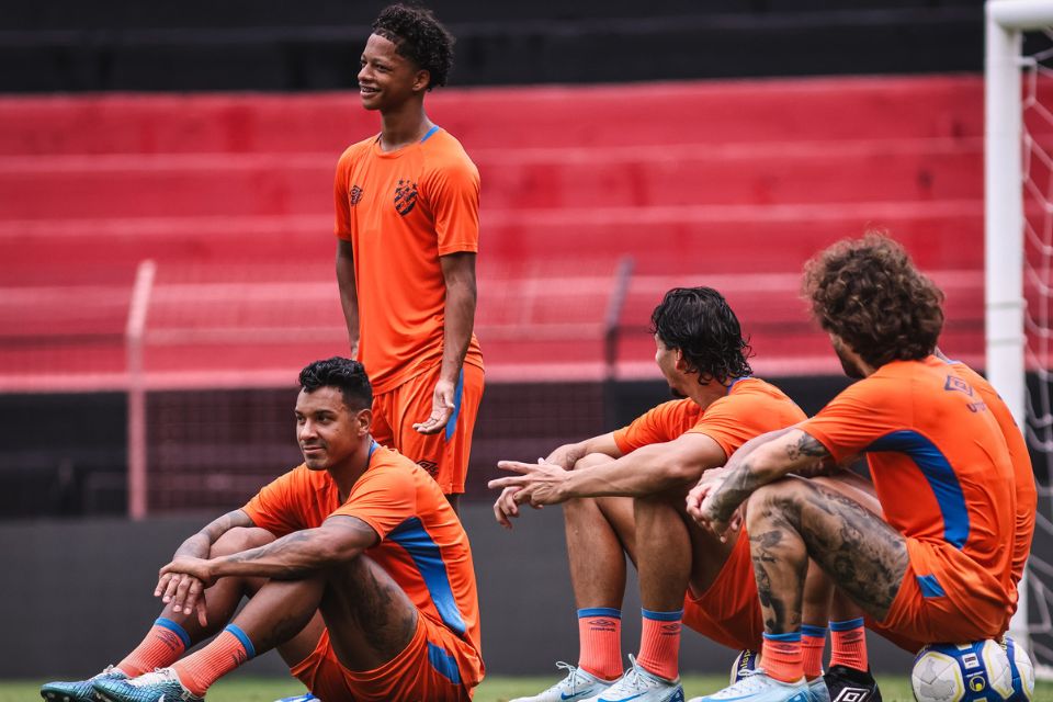 Zé Lucas jogou os dois últimos clássicos do Sport