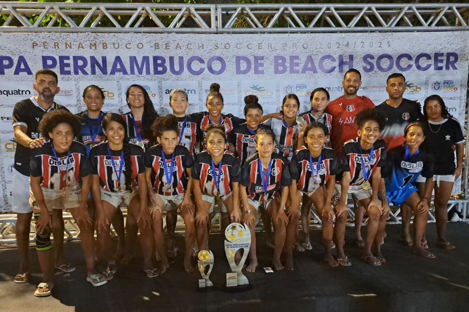 De forma invicta, o Santa Cruz conquistou o título da Copa Pernambuco de Beach Soccer Feminino