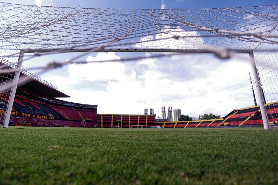 Sport recebe o Náutico na Ilha do Retiro com torcida única e proibição de organizadas