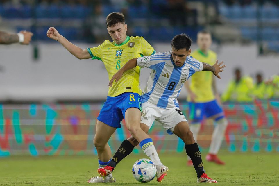 O Brasil enfrenta o Chile no próximo domingo (16)
