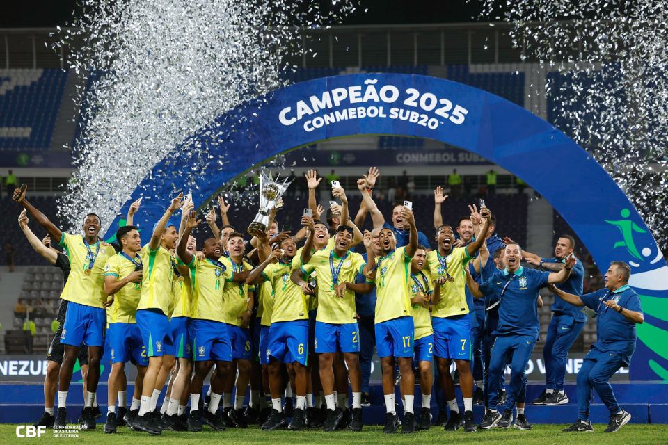 Brasil foi campeão com gols de Deivid Washington, Pedrinho e Ricardo
