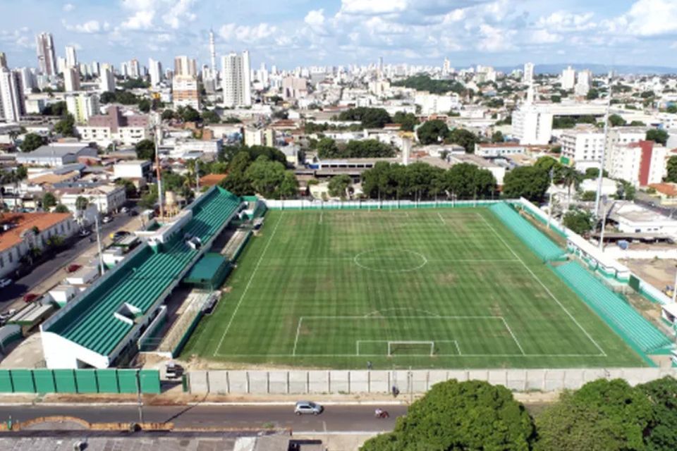 O Estádio Eurico Gaspar Dutra, é popularmente conhecido por Dutrinha