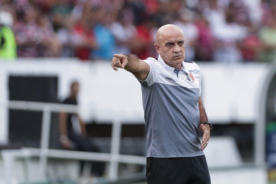 O técnico disse que vai esperar o fim do Estadual para saber seu futuro