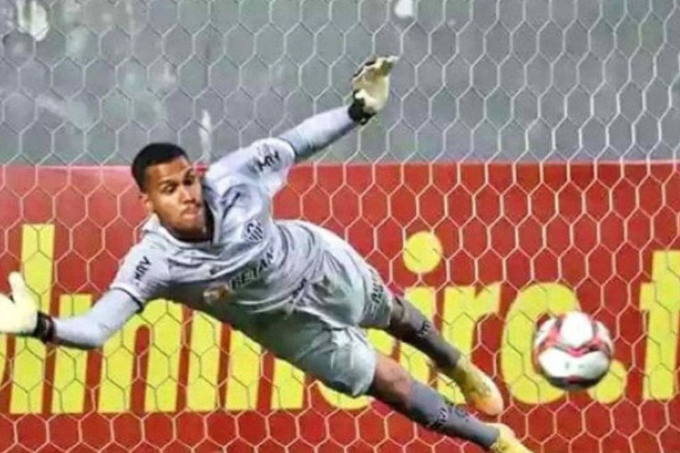 Matheus Mendes pertence ao Atl&eacute;tico e est&aacute; emprestado ao Am&eacute;rica/Pedro Souza / Atl&eacute;tico