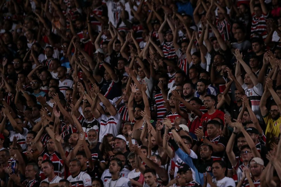 Santa Cruz lidera em público no Campeonato Pernambucano