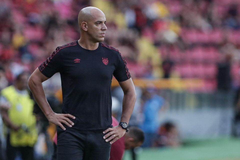 Pepa soma 27 partidas no comando do Leão