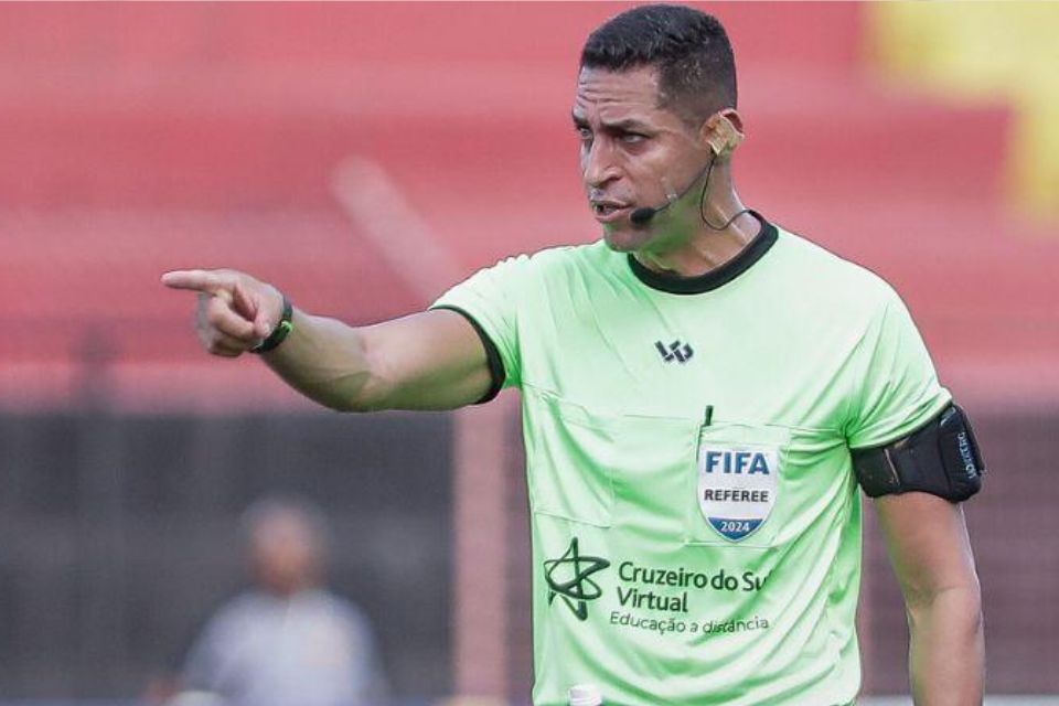 Rodrigo Pereira, &aacute;rbitro do cl&aacute;ssico das multid&otilde;es/Rafael Vieira/ FPF