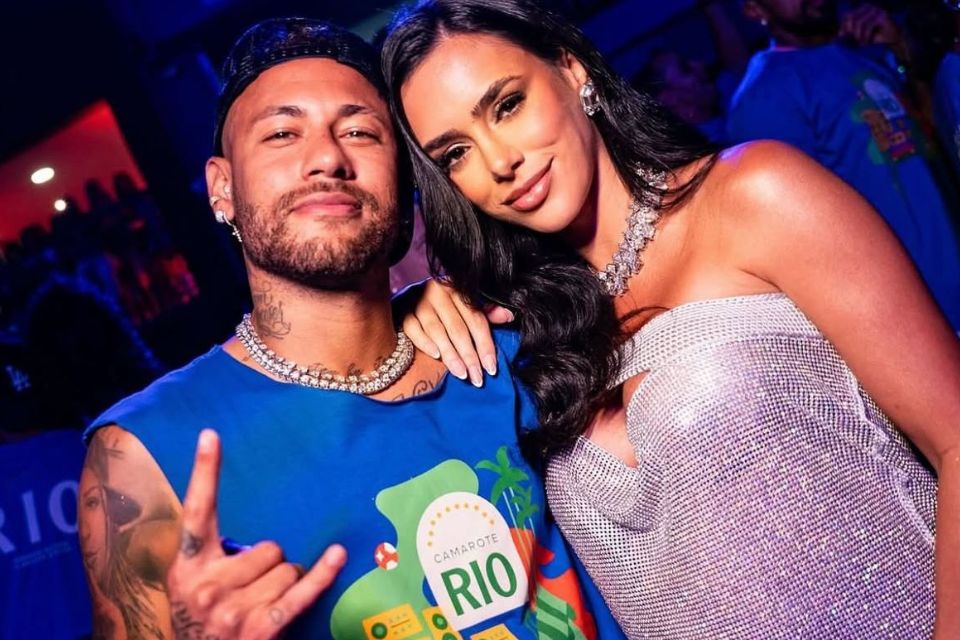 Depois de ter ido com amigos do pr&oacute;prio clube e a mulher Bruna Biancardi na Sapuca/Reprodu&ccedil;&atilde;o