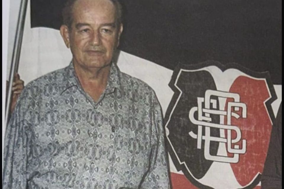 Torcedor do Santa Cruz