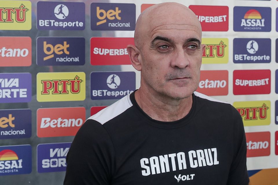 Itamar Schülle segue no comando do Santa Cruz para a Série D