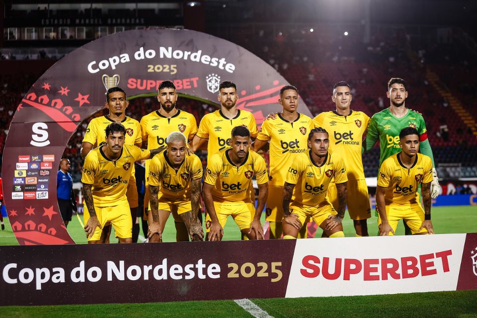 Time titular do Sport contra o Vitória