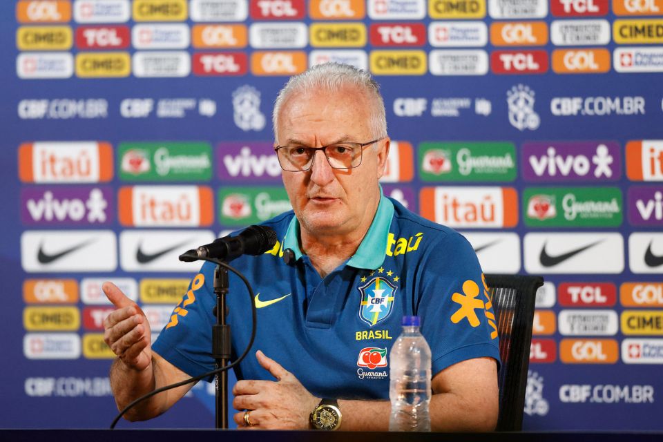 Dorival Júnior terá que fazer mudanças na Seleção Brasileira contra Argentina