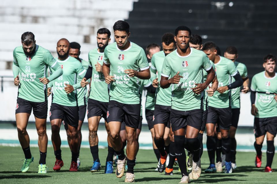 Santa Cruz vive expectativa para que alguns jogadores deixem o clube

