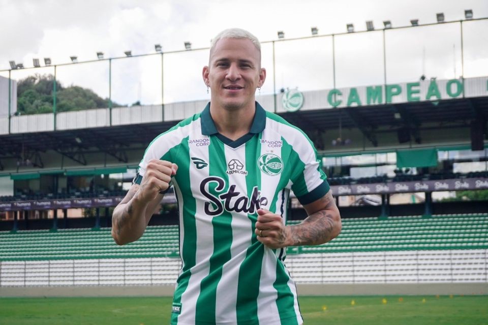Emerson Galego terá a primeira oportunidade na elite nacional da carreira