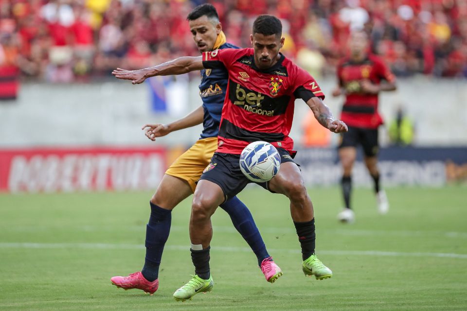 Sport venceu primeiro jogo da final e chega em vantagem contra o Retrô na Ilha do Retiro