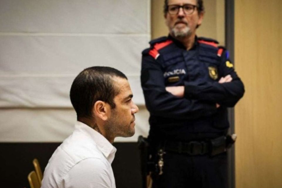 A decisão favorável ao lateral anula dois outros recursos, que corriam em paralelo no Tribunal de Justiça da Catalunha