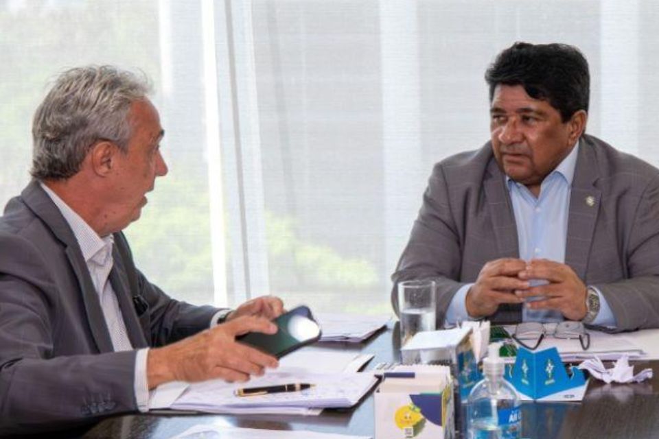 Evandro Carvalho garantiu que não recebe salário da CBF