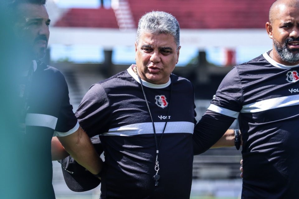 Marcelo Cabo comandou o Santa Cruz em apenas três sessões de treino antes do amistoso