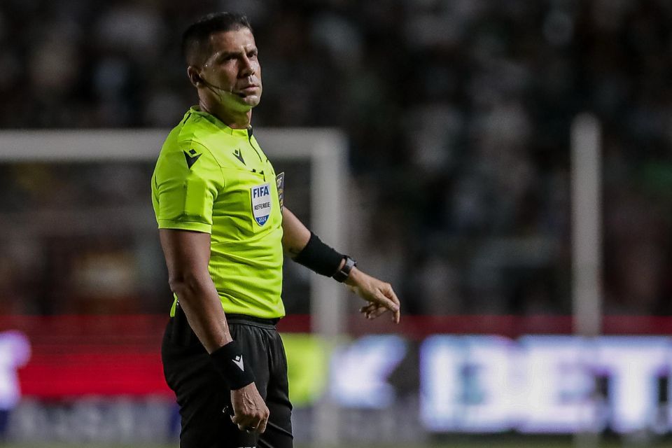 Bruno Arleu de Araújo foi árbitro da partida
