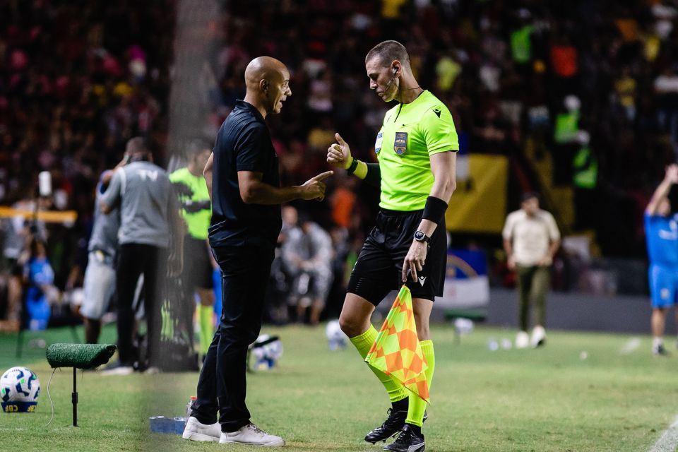 Pênalti polêmico foi marcado para o Palmeiras na partida contra o Sport, válida pela 2ª rodada da Série A