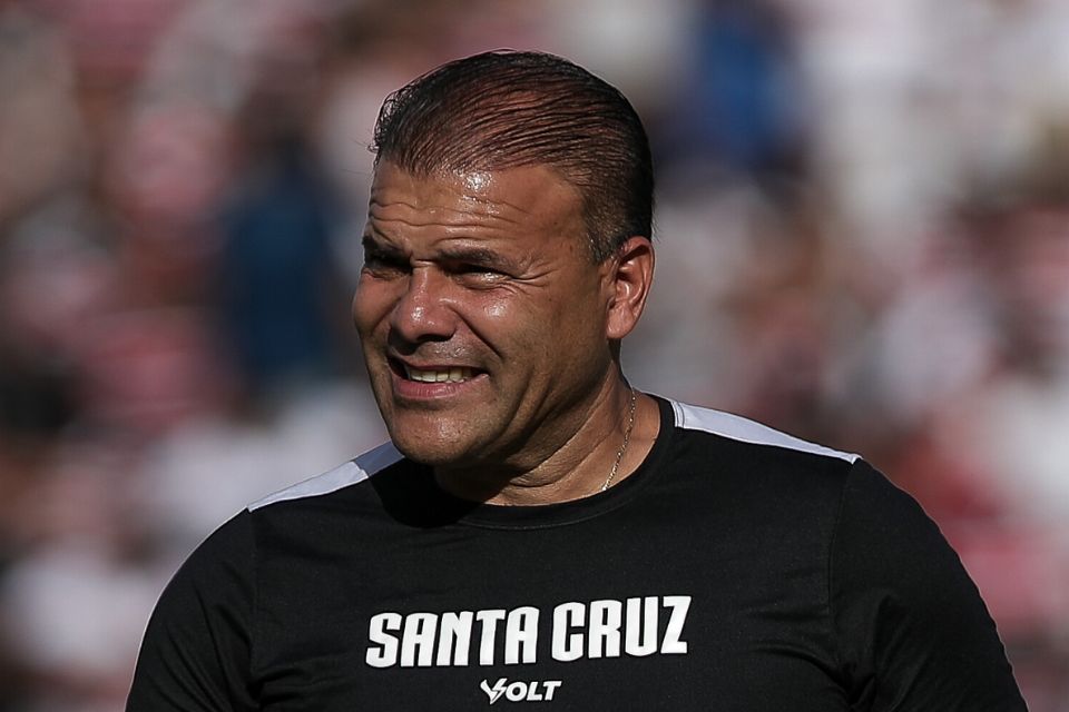 Santa Cruz ganhou uma semana para terminar de reformular o elenco