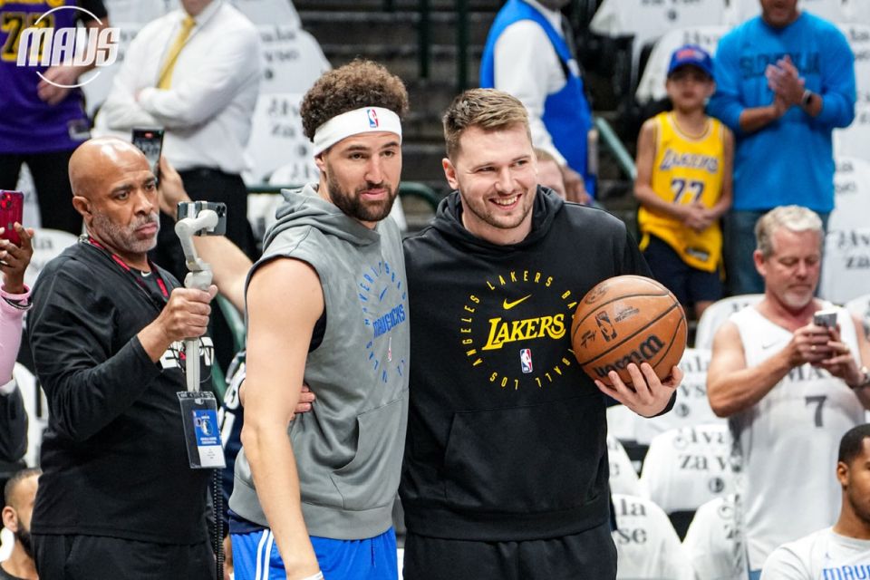 Doncic cumprimentou ex-companheiros de Mavericks